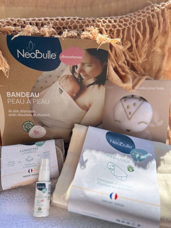 Bandeau de peau à peau Néobulle, doudou bola Ilado, Lingette lavable Néobulle, huile de massage et lange Néobulle